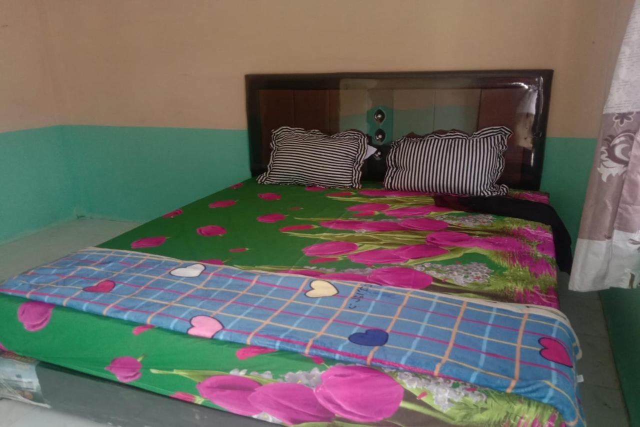 Express O 91938 Grace Kost & Hostel Tiga Binanga Dış mekan fotoğraf